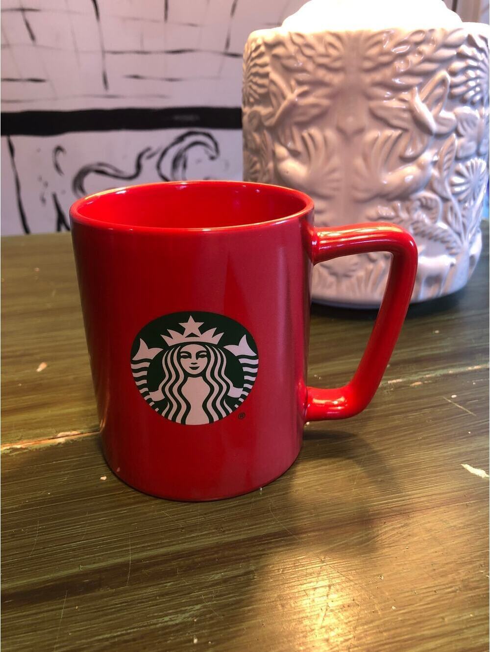 Starbucks NWOT Red Marbled Mug with Starbucks Mermaid